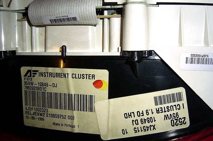 001 Galaxy Kombiinstrument Label.jpg