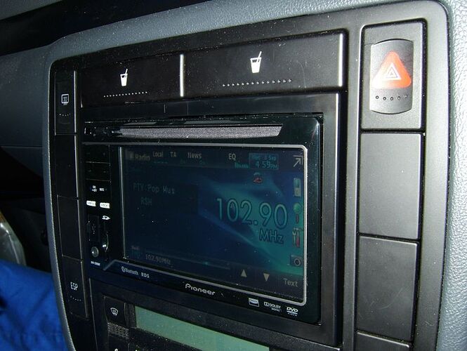 AVH3200BT_2.JPG