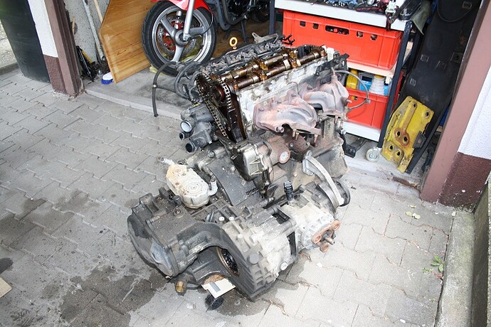 Komplett V6 Motor-Allradgetriebe_0.jpg