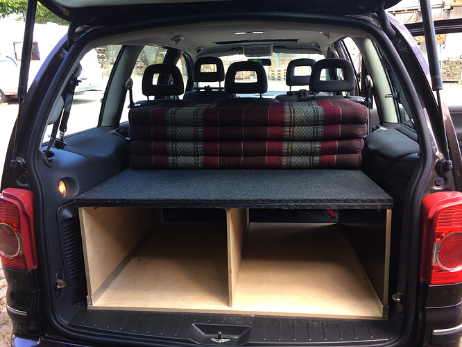 Heckansicht 1 08_0.jpg