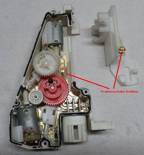 Stellantrieb Zentralverriegelung zerlegen Schritt 1 IMG_0339b.jpg
