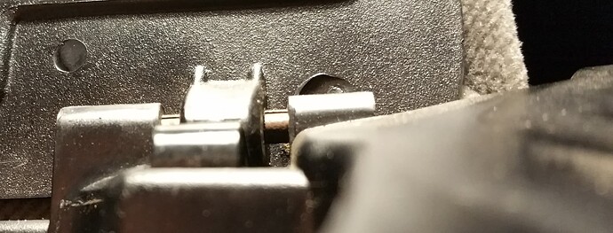 hinterstes Gelenk, Spiralspannstift 01