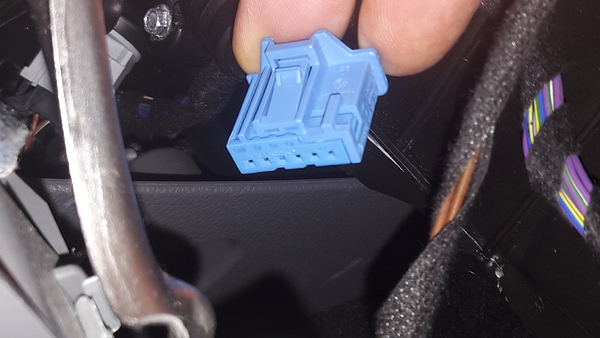 Stecker Stellmotor Stecker Stellmotor.jpg
