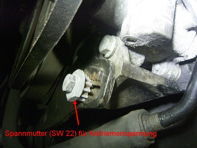 Halter für Servopumpe 002.jpg