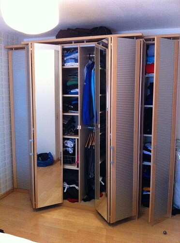 Nolte_Kleiderschrank_1.jpg