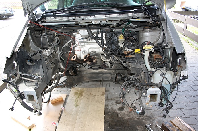 Galaxy ohne Motor und Allradgetriebe_0.jpg