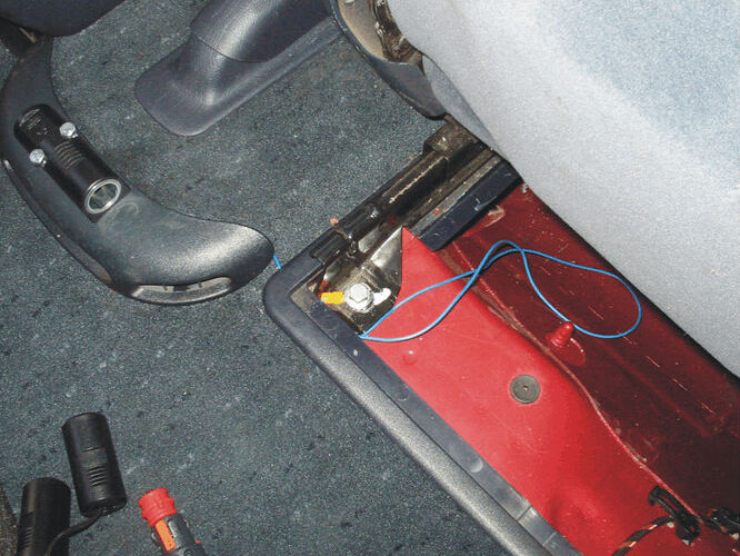 Einbau eines DVDPlayers Radio, Navigation und Multimedia Sharan