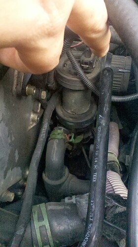Name that part 2013-10-22_12-03-16_592.jpg