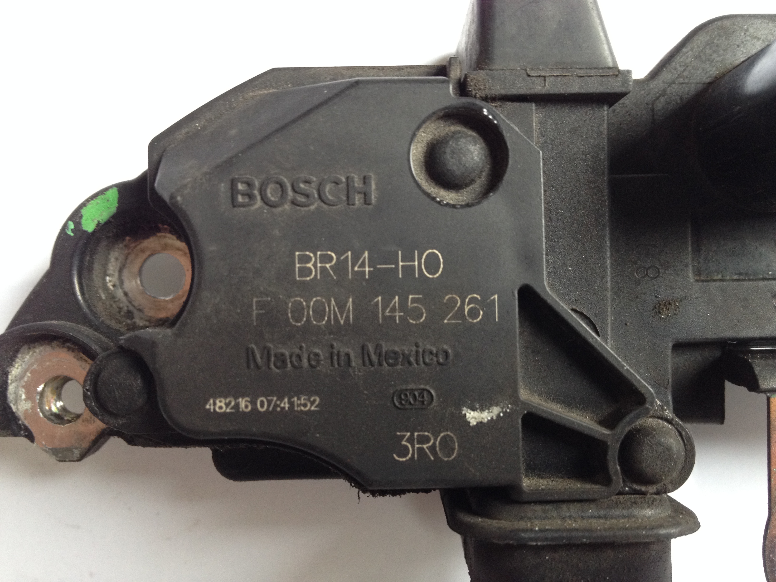 Lichtmaschinenregler F 00M A45 237 BOSCH — BR14-M1