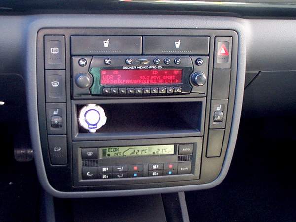 Antennenverstärker Verstärker Antenne Autoradio VW Scirocco 13 rechts  1K8035577, Sonstiges bei Kfz-Radios, Kfz-CD-Player, Kfz-Lautsprecher, Radio, CD und Lautsprecher