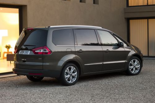 Ford-Galaxy-2010-004.jpg